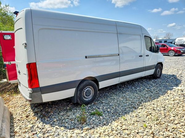 2022 MERCEDES-BENZ SPRINTER