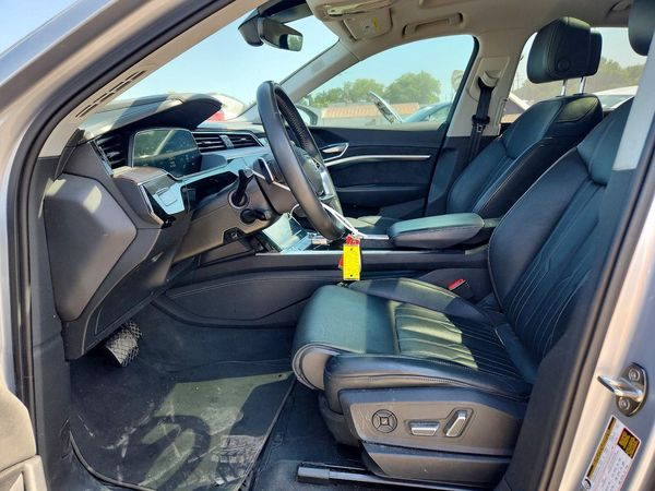 2019 AUDI E-TRON e-tron quattro Prestige