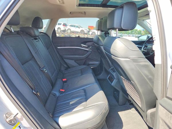 2019 AUDI E-TRON e-tron quattro Prestige