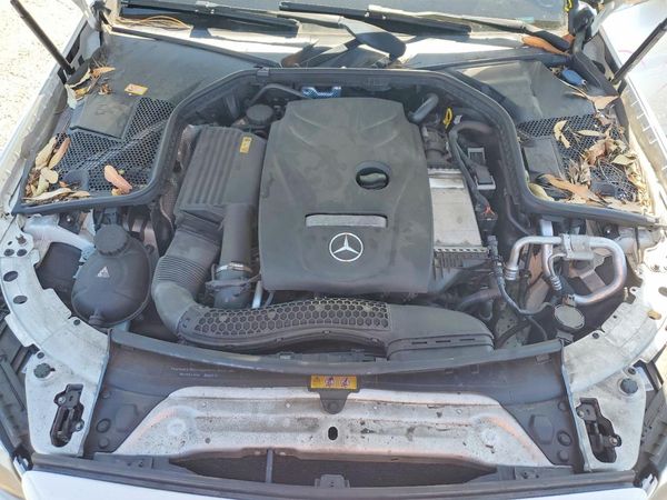 2016 MERCEDES-BENZ C C300