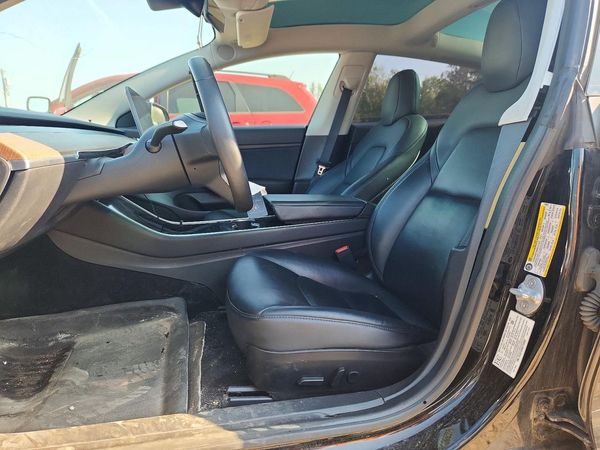 2020 TESLA MODEL 3 — DENT