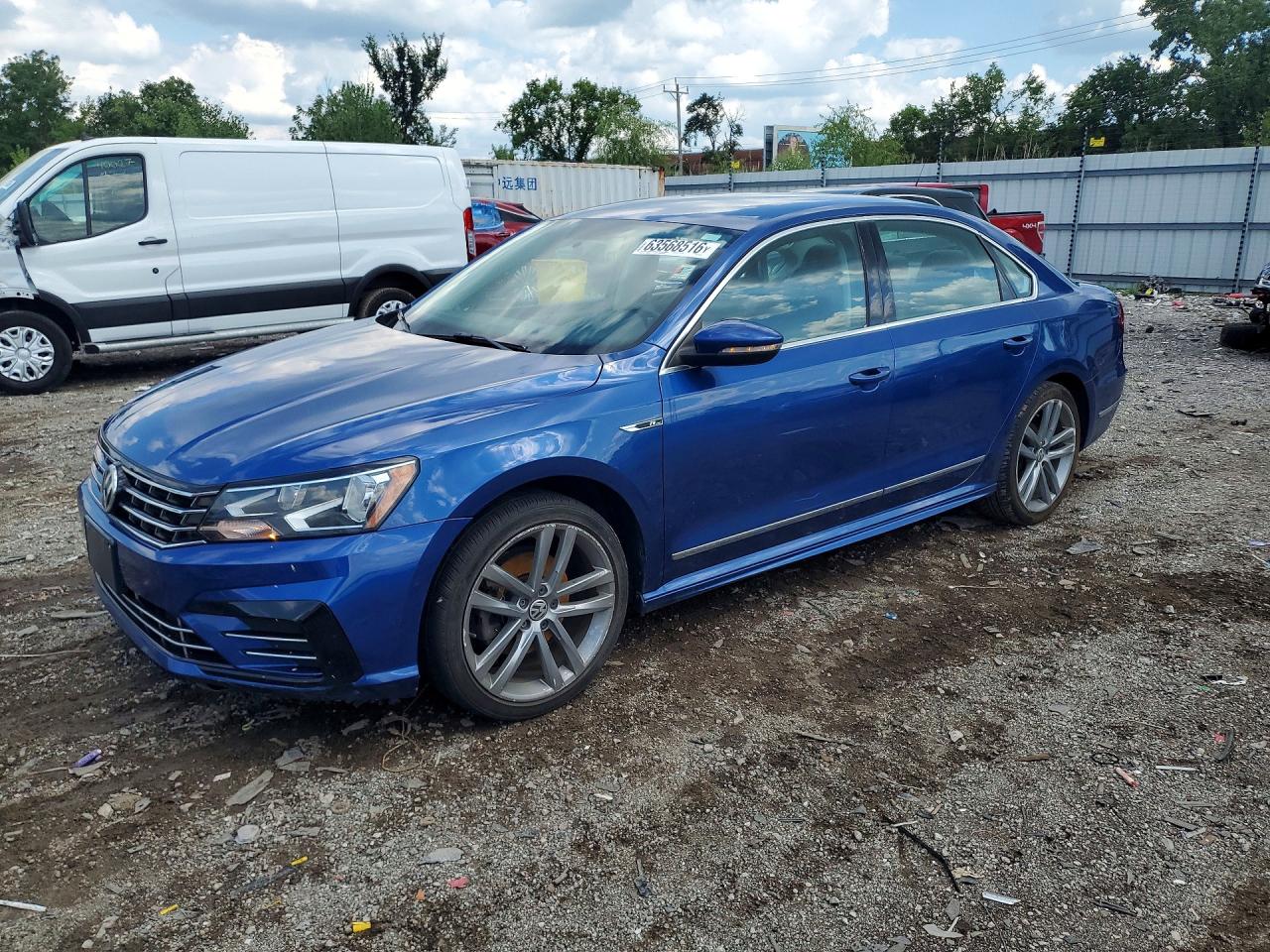 2017 VOLKSWAGEN PASSAT