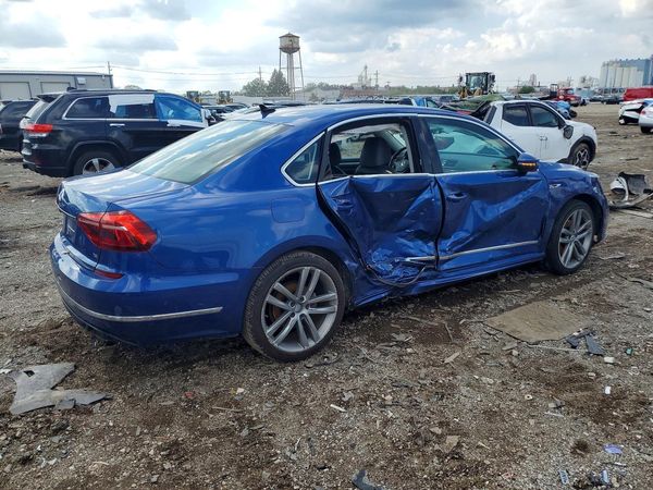 2017 VOLKSWAGEN PASSAT