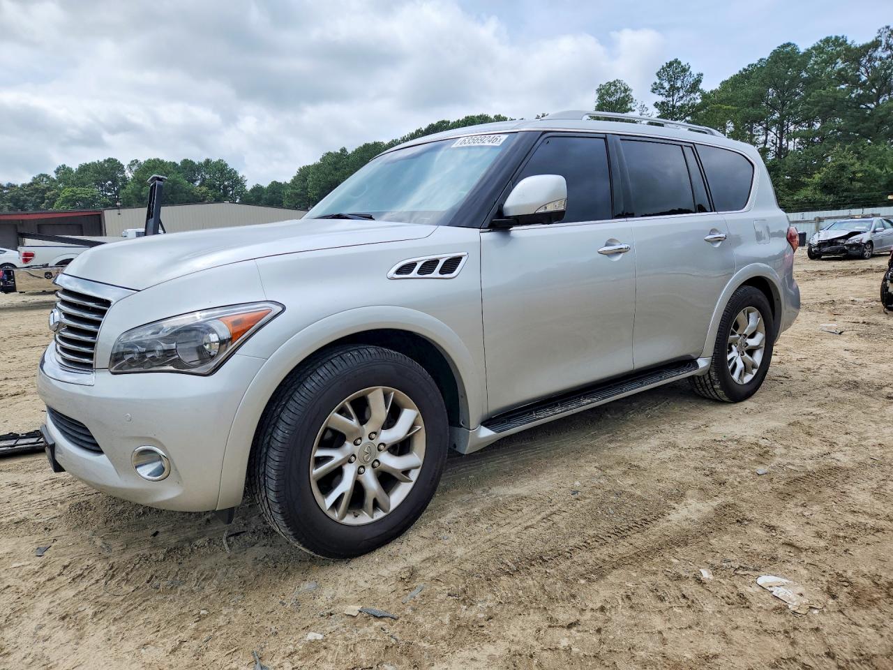 2012 INFINITI QX56 BASE