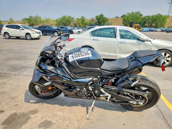 2026 BMW S 1000