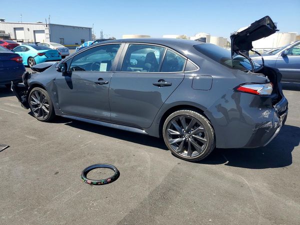 2025 TOYOTA COROLLA SE