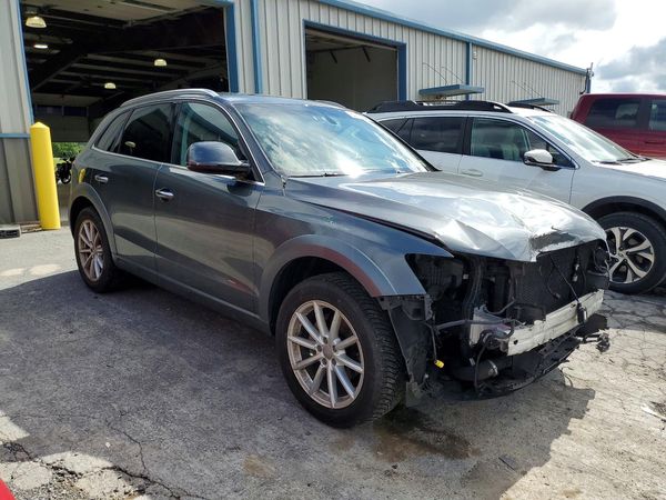 2017 AUDI Q5 quattro Premium Plus