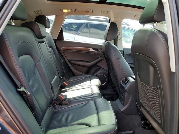 2017 AUDI Q5 quattro Premium Plus