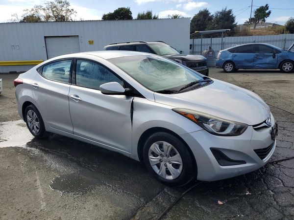 2016 HYUNDAI ELANTRA — Passenger 3/4