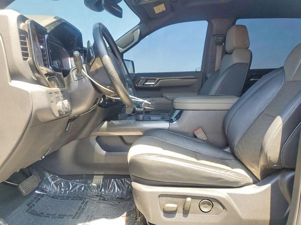 2025 CHEVROLET SILVERADO ZR2 — DENT