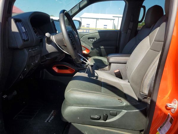 2025 NISSAN FRONTIER