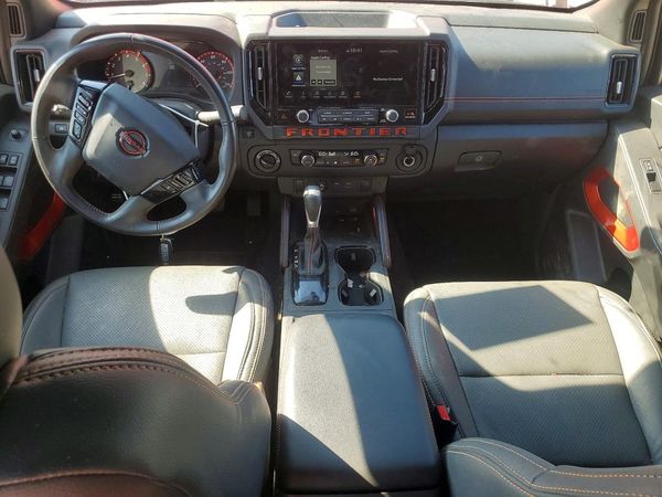2025 NISSAN FRONTIER
