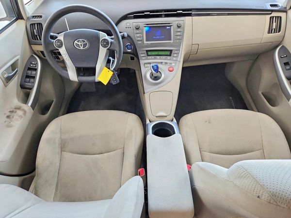2013 TOYOTA PRIUS