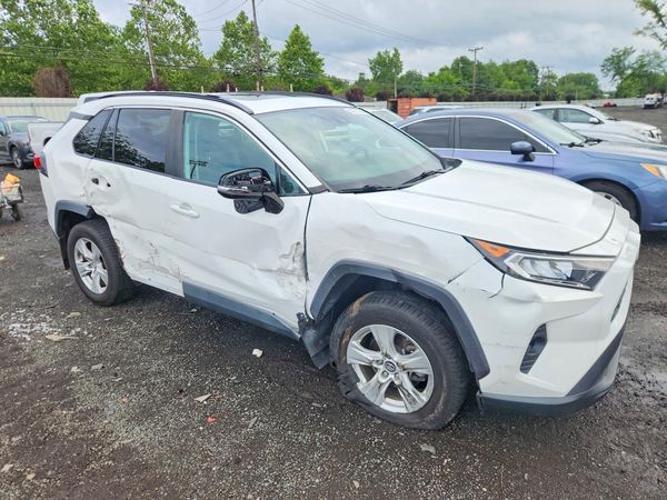 2019 TOYOTA RAV4 XLE / XLE Premium 4WD