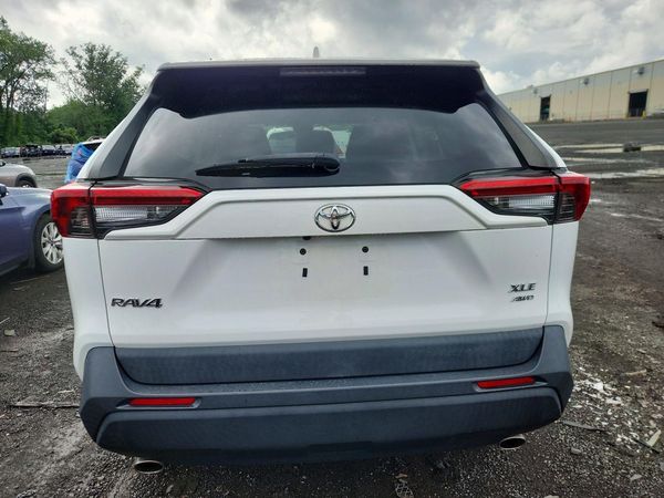 2019 TOYOTA RAV4 XLE / XLE Premium 4WD