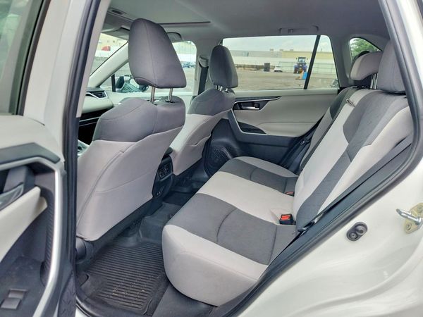2019 TOYOTA RAV4 XLE / XLE Premium 4WD