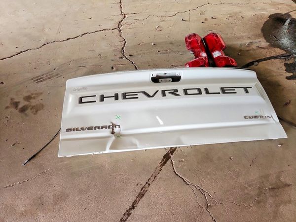 2022 CHEVROLET SILVERADO Custom