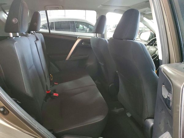 2015 TOYOTA RAV4 XLE (M Grade)