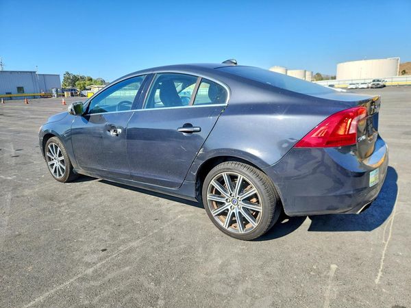 2014 VOLVO S60