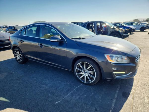 2014 VOLVO S60
