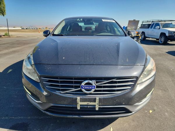 2014 VOLVO S60
