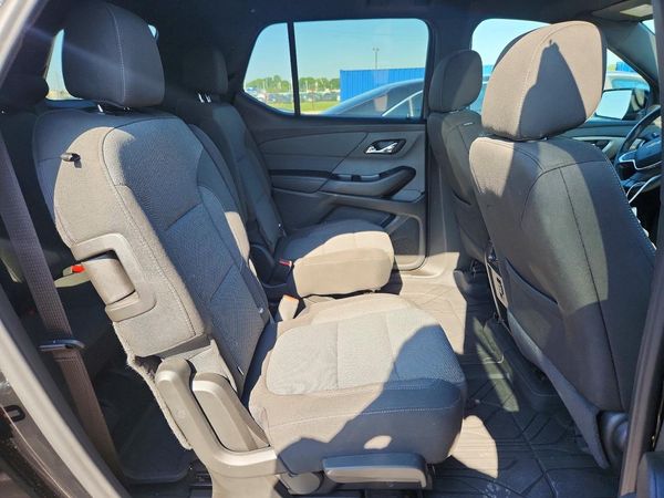 2023 CHEVROLET TRAVERSE LT