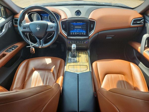 2020 MASERATI GHIBLI