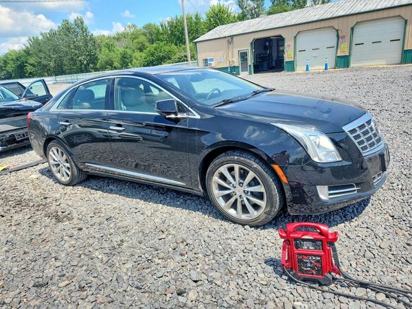 2013 CADILLAC XTS Premium