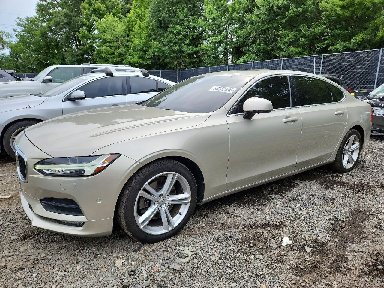 2018 VOLVO S90