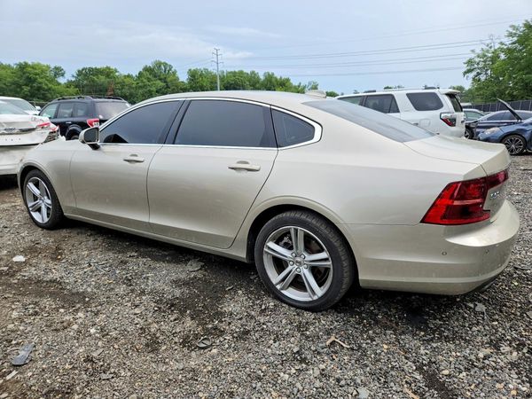 2018 VOLVO S90