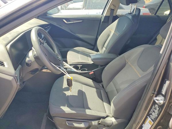 2024 KIA NIRO