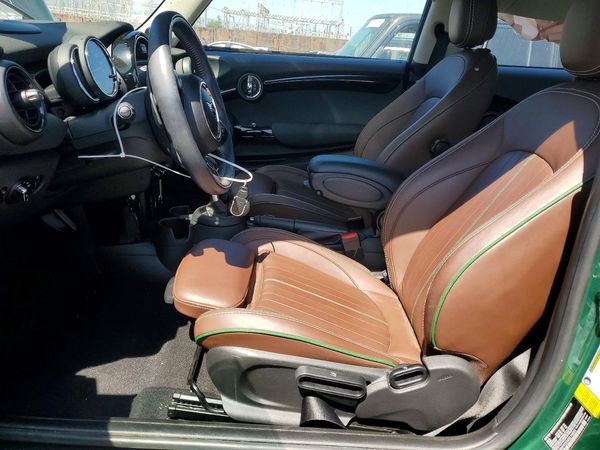 2019 MINI COOPER