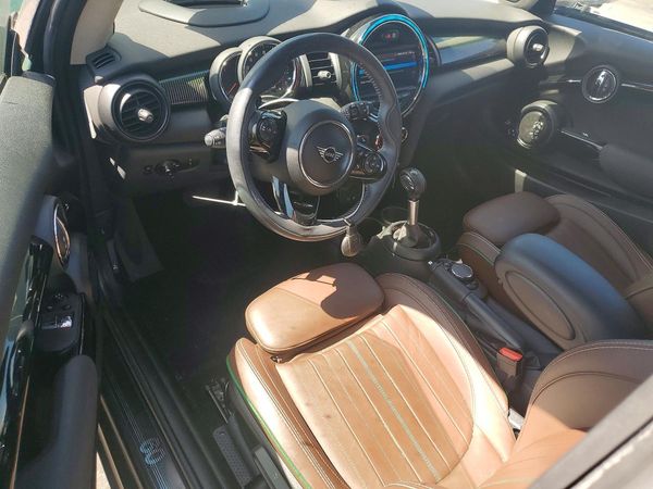 2019 MINI COOPER