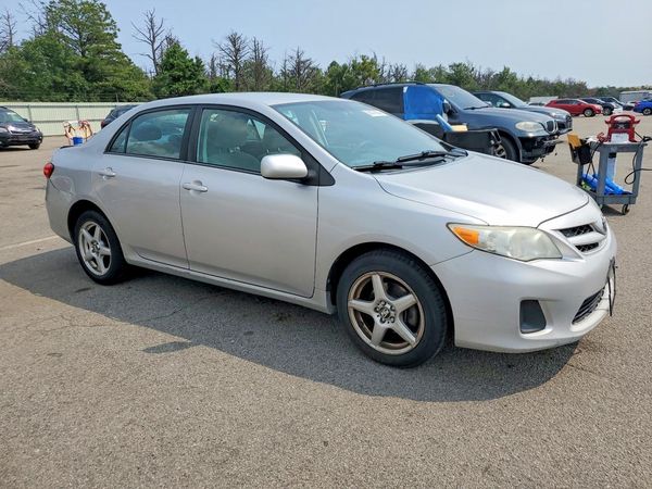 2012 TOYOTA COROLLA