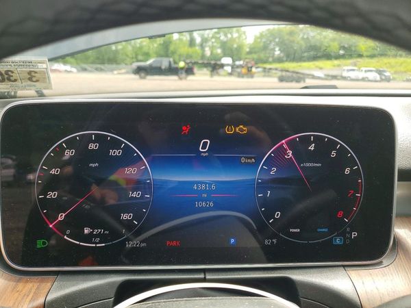 2025 MERCEDES-BENZ C