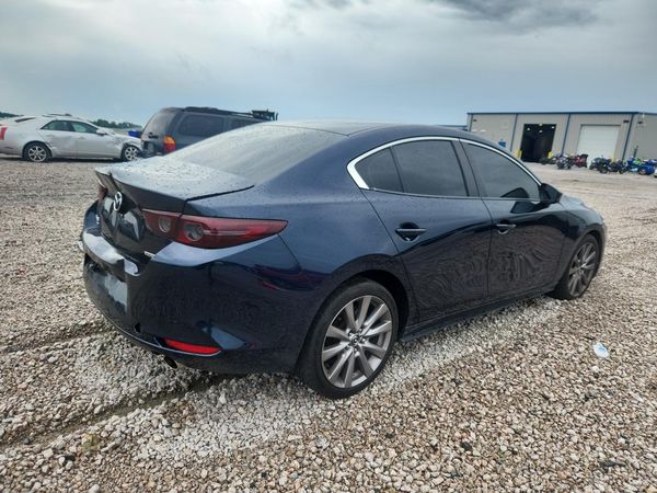 2019 MAZDA 3