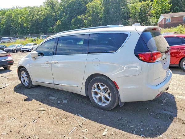 2017 CHRYSLER PACIFICA Touring L Plus