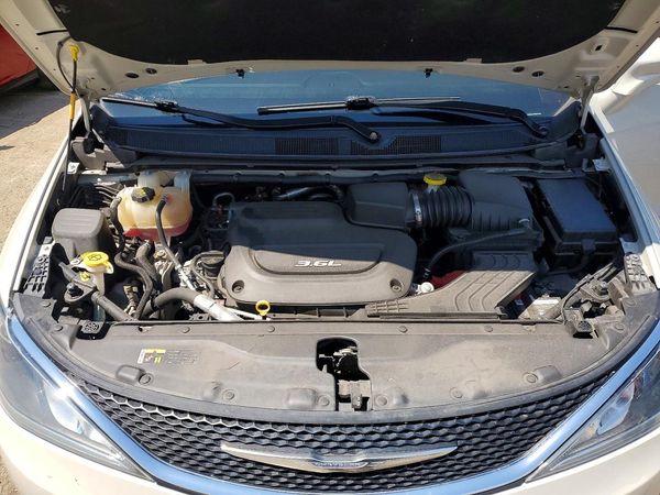 2017 CHRYSLER PACIFICA Touring L Plus