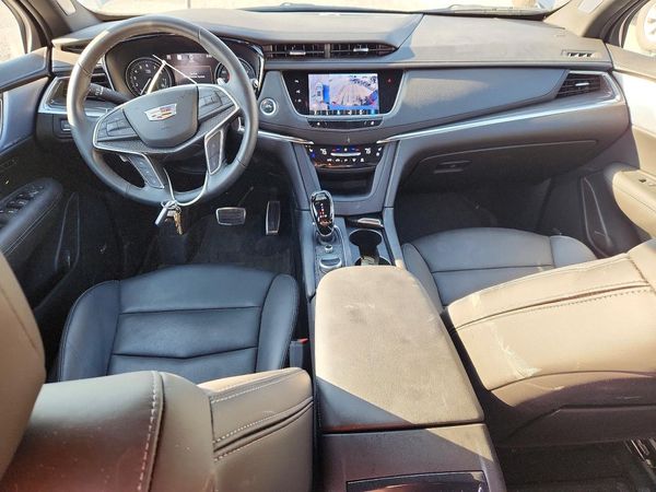 2025 CADILLAC XT5