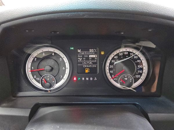 2015 RAM 1500 ST