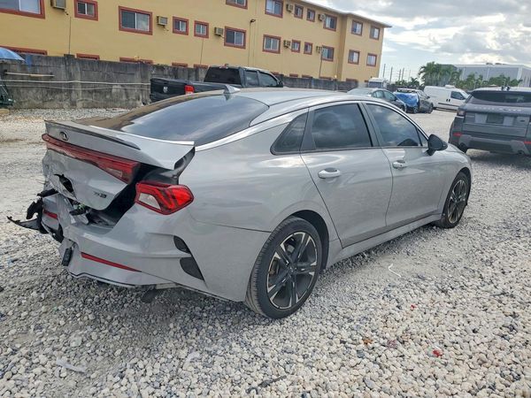 2021 KIA K5 GT-Line