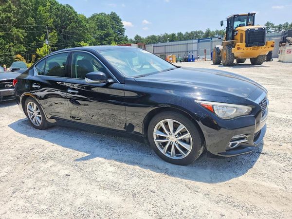 2017 INFINITI Q50