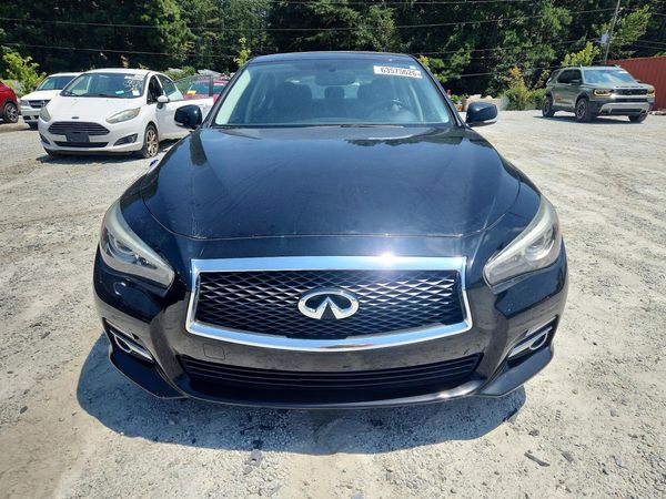 2017 INFINITI Q50