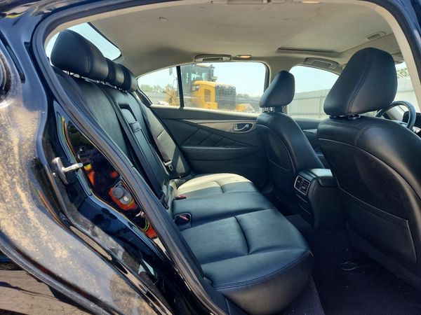 2017 INFINITI Q50