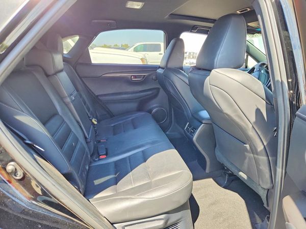 2015 LEXUS NX 200t Luxury