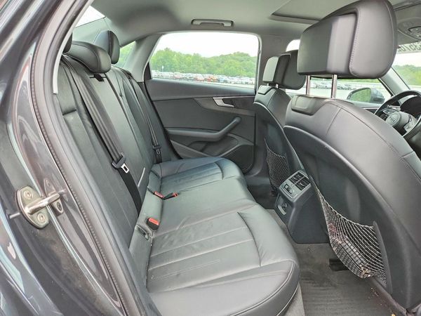 2019 AUDI A4 Premium, Titanium