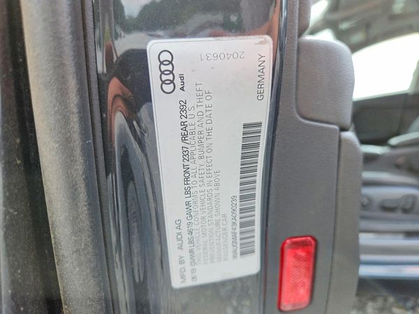 2019 AUDI A4 Premium, Titanium
