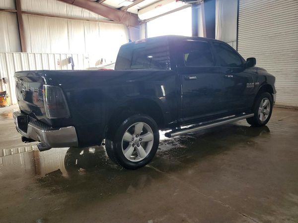 2014 RAM 1500 SLT CREW CAB 4X4