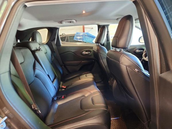 2022 JEEP CHEROKEE TRAILHAWK 4X4