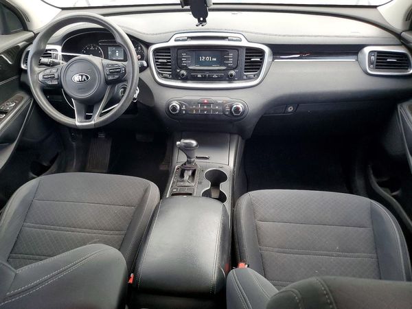 2018 KIA SORENTO L, LX